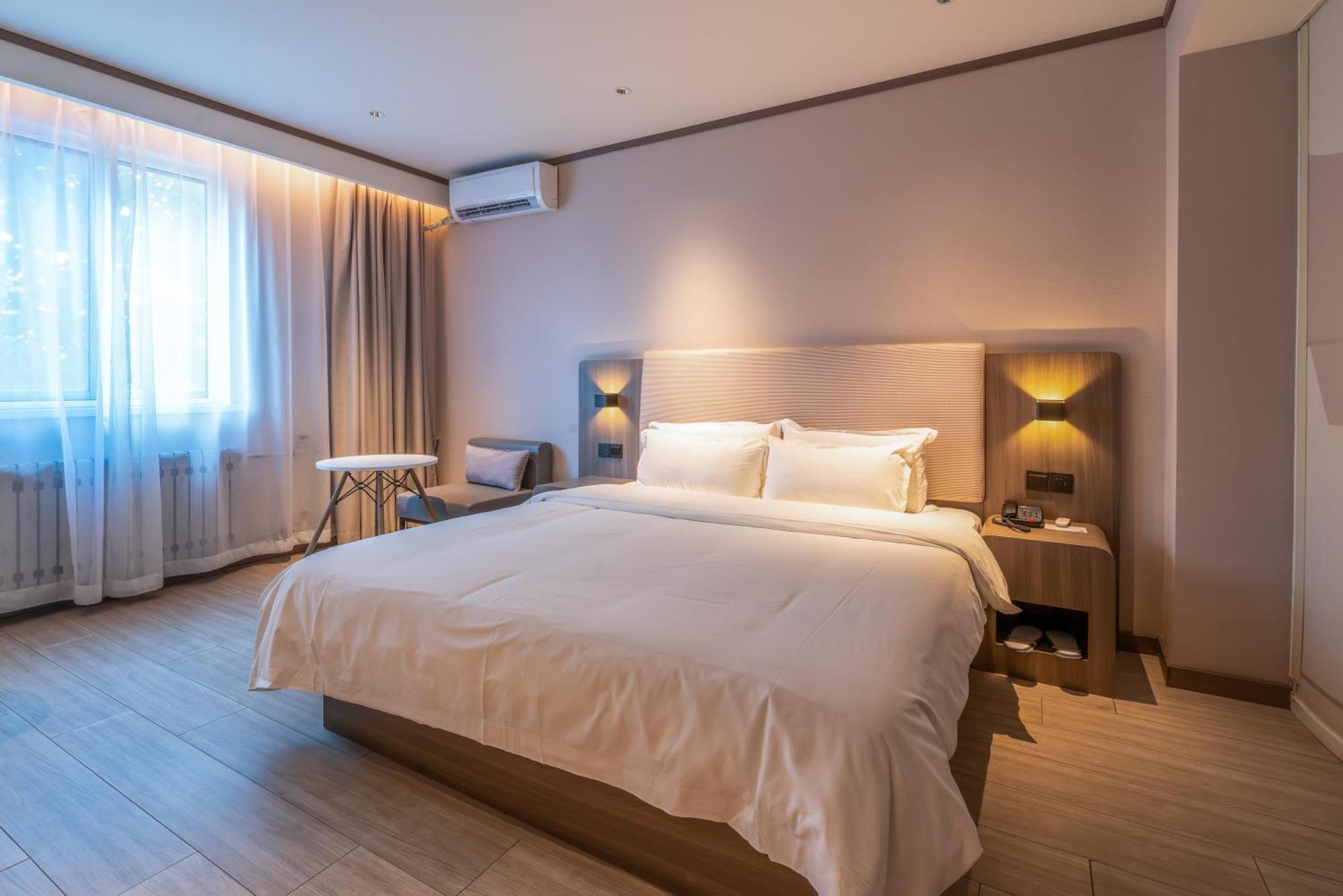 Rosewood Near Delhi Airport 4*